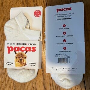 Pacas Men's White Alpaca Socks
